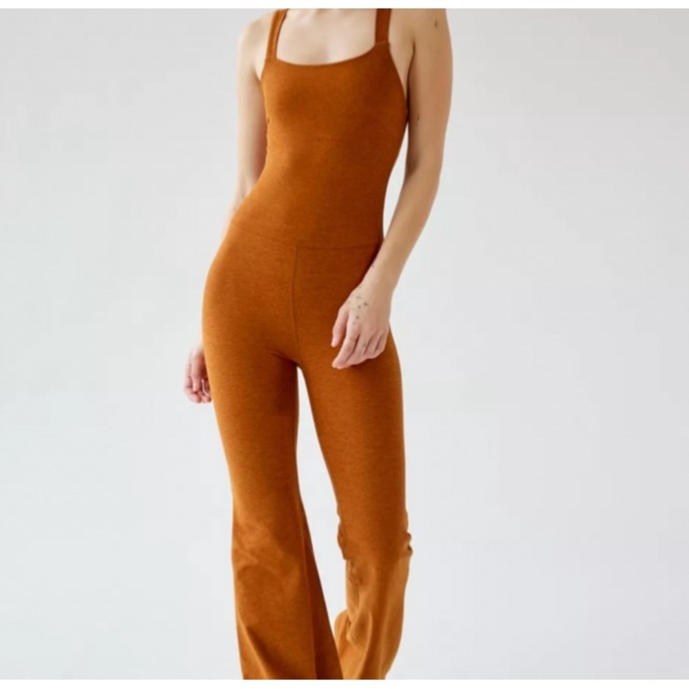 Beyond Yoga Women's M Spacedye Hit The Scene Jumpsuit SD6182 CLBHE Orange Romper